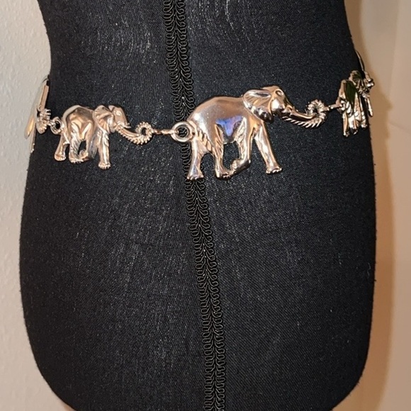 DC Women’s Vintage Silver Tone Metal Elephant Adjustable Chainlink Belt 27-37” main image 14
